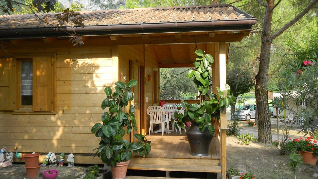 Camping Daino Otel Pietramurata Dış mekan fotoğraf